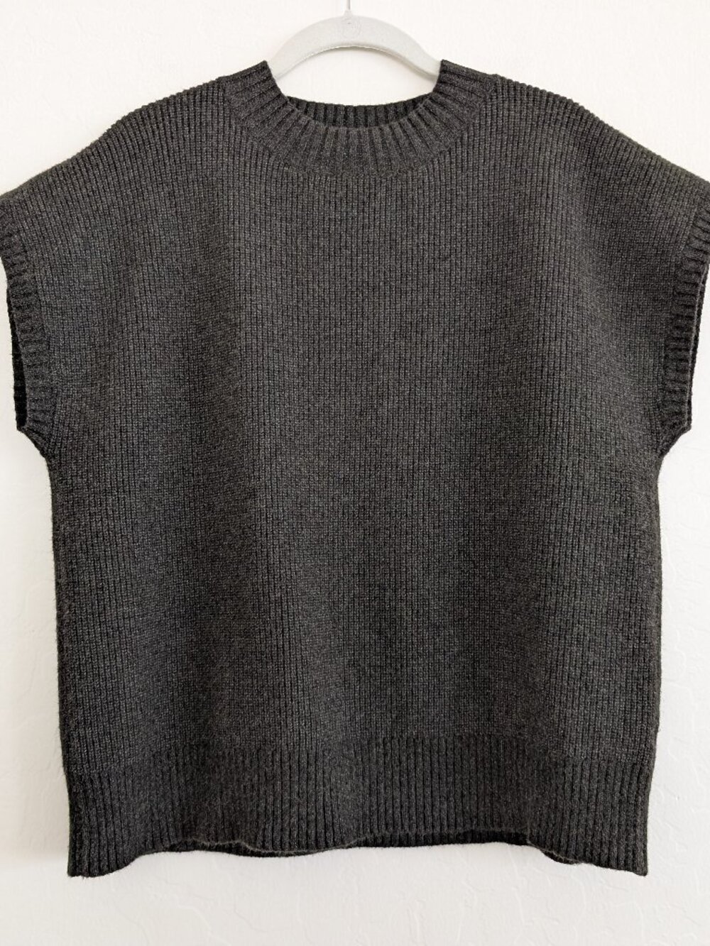 GRADE & GATHER Vest Women's S Charcoal Ribbed Oversize Boxy Crew Neck Sweater